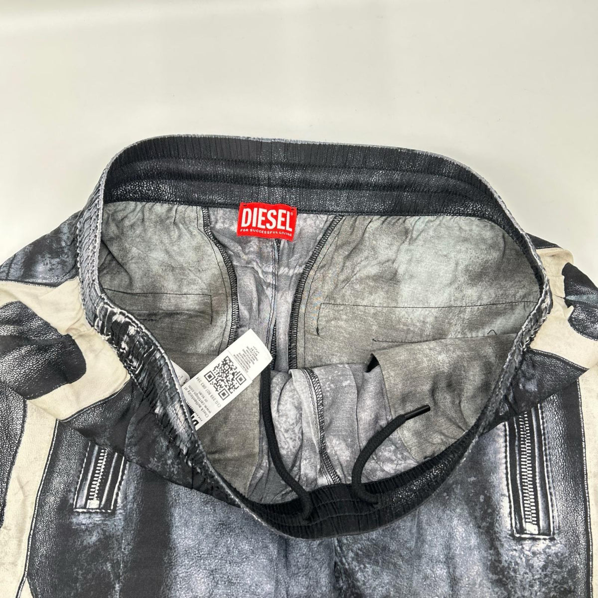 DIESEL ディーゼル ブラック P-THECK-BMCZ トロンプルイユ トラックパンツ ボトムス