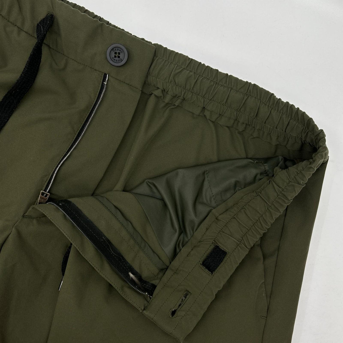HERNO ヘルノ PT00007UL LAMINAR ラミナー イージーカーゴパンツ ボトムス