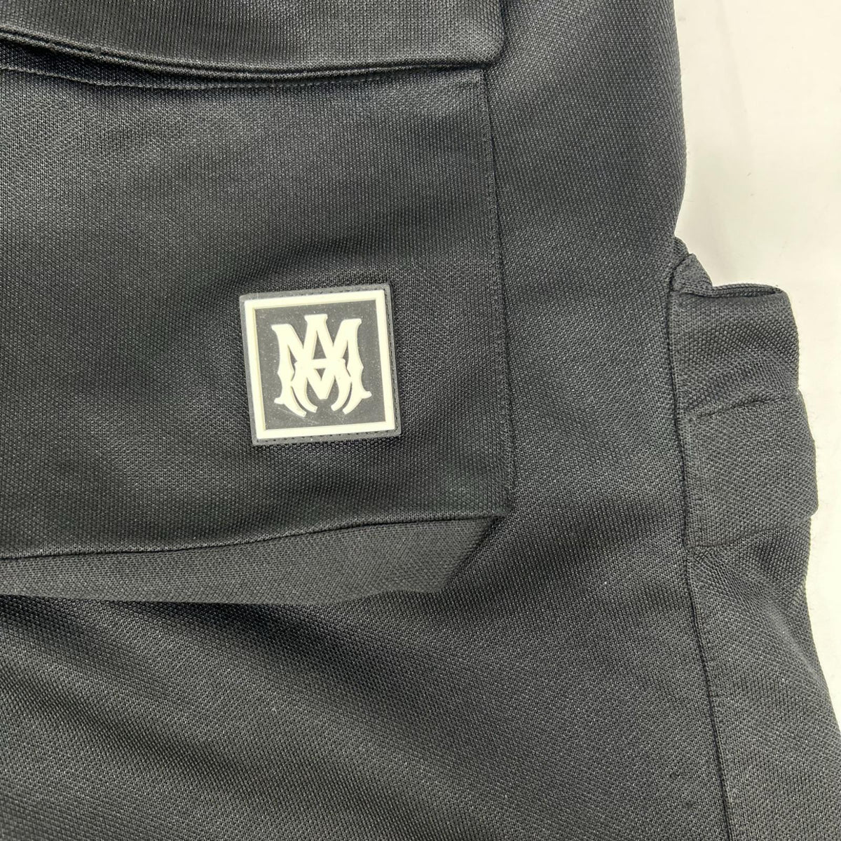AMIRI アミリ AMBMPA1074 ブラック カーゴパンツ ボトムス