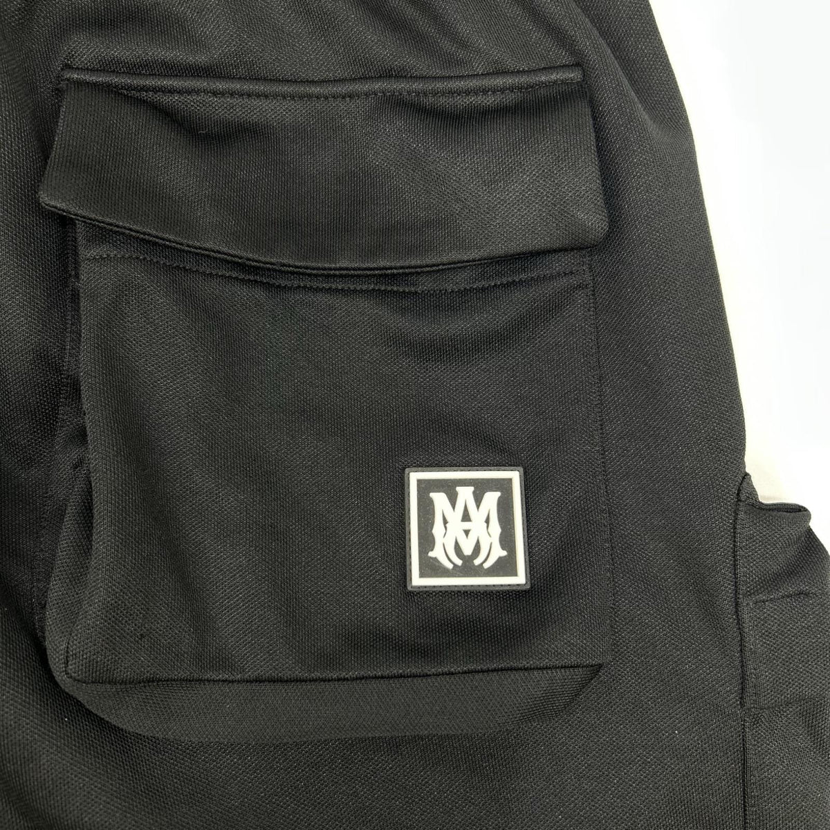 AMIRI アミリ AMBMPA1074 ブラック カーゴパンツ ボトムス