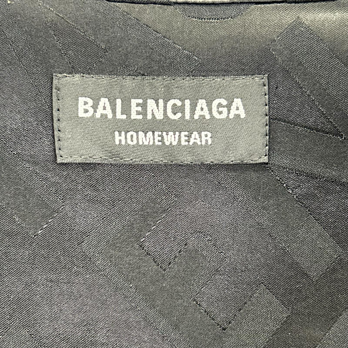 BALENCIAGA バレンシアガ 【HOMEWEAR】22年 681812 ブラック 長袖 総柄シャツ トップス