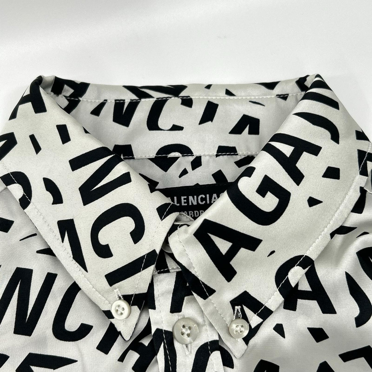 BALENCIAGA バレンシアガ 【WARDROBE】22年 662983 ホワイト 長袖シャツ トップス