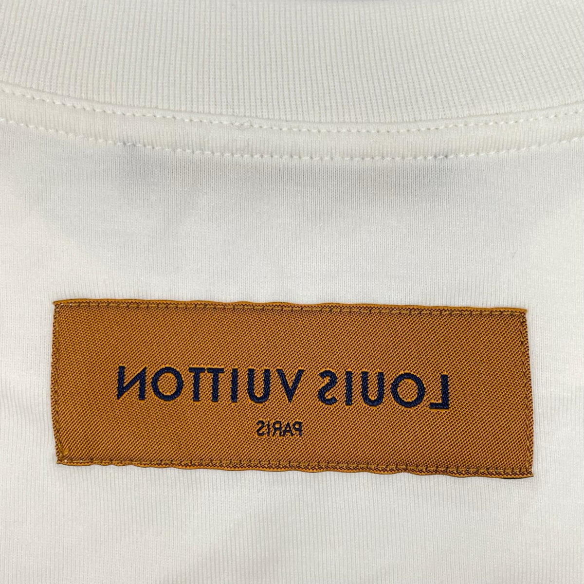 LOUIS VUITTON ルイヴィトン 25SS RM251Q NPG HSY43W エンボス LV ロゴ ロングスリーブ Tシャツ トップス