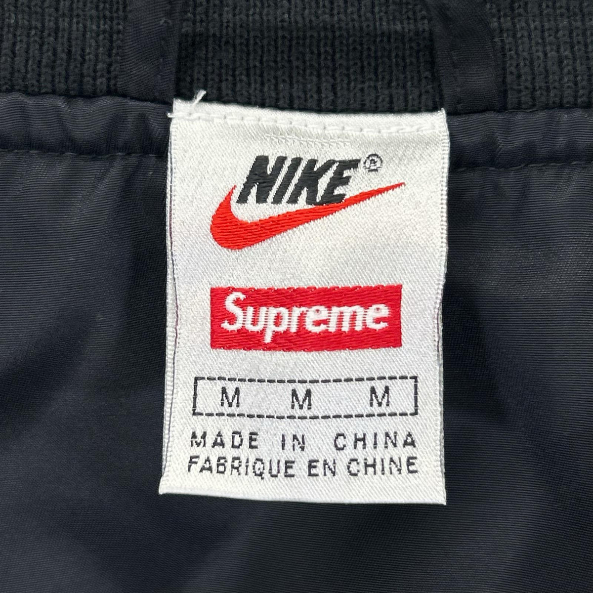 Supreme シュプリーム 【×NIKE】【×NBA】18SS AO3631-010 ブラック ナイロン ウォームアップジャケット スタジアムジャケット ジャケット