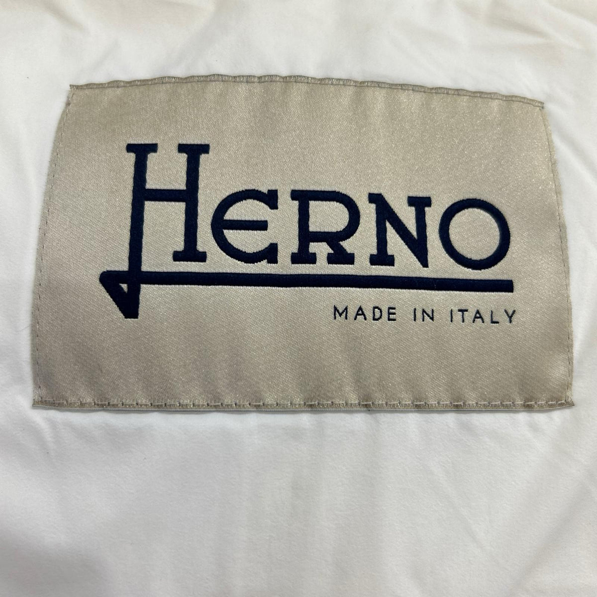 HERNO ヘルノ PI001538D ホワイト ウールコンビショートダウンジャケット ジャケット