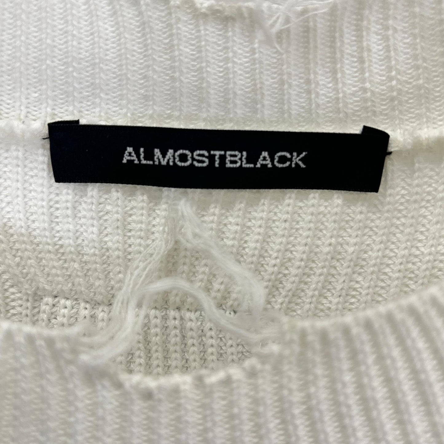 ALMOSTBLACK White 21SS-KT01 Distressed Big-Rib Knit Top