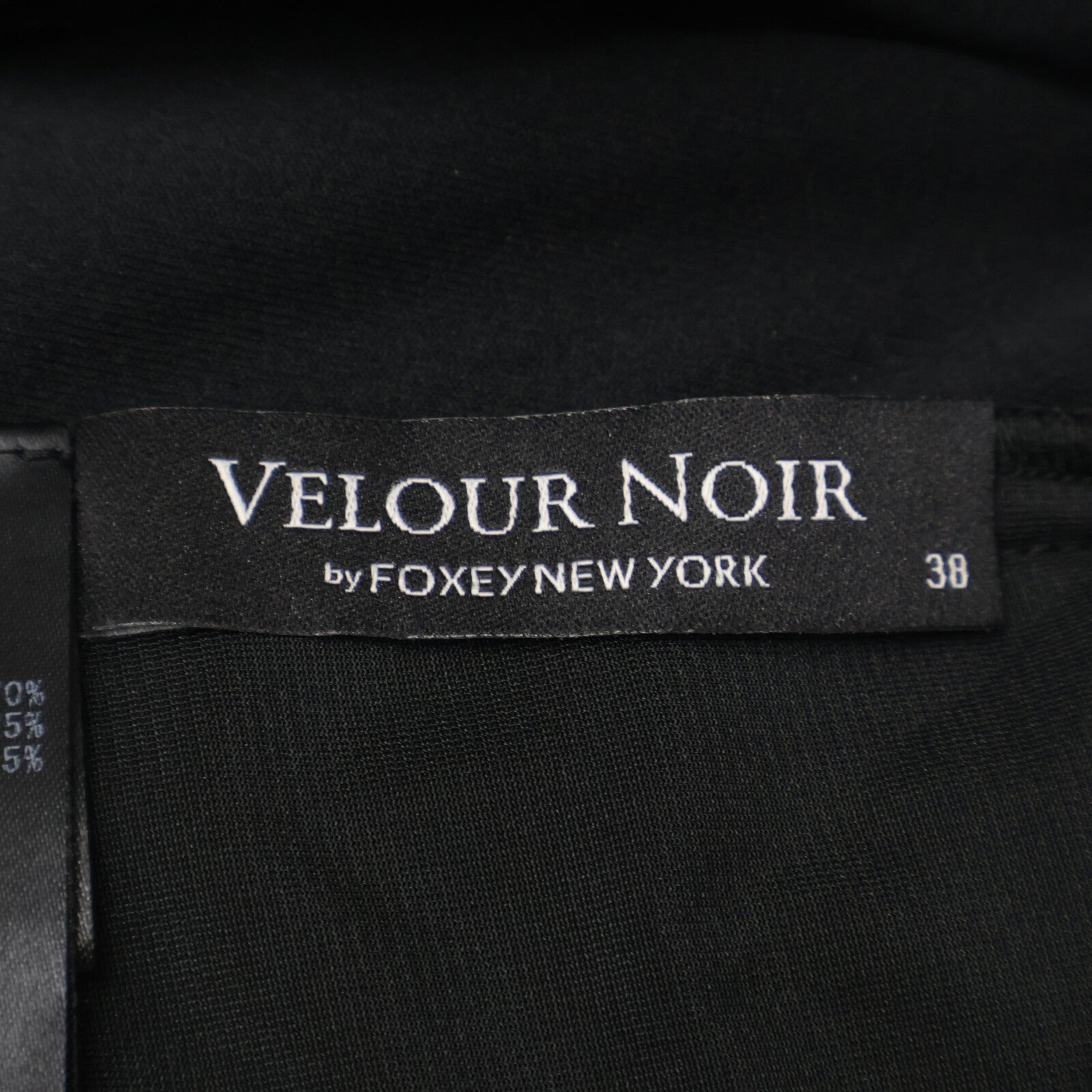 VELOUR NOIR 丝绒黑 40455 黑色丝绒短裤 下装 38 女士