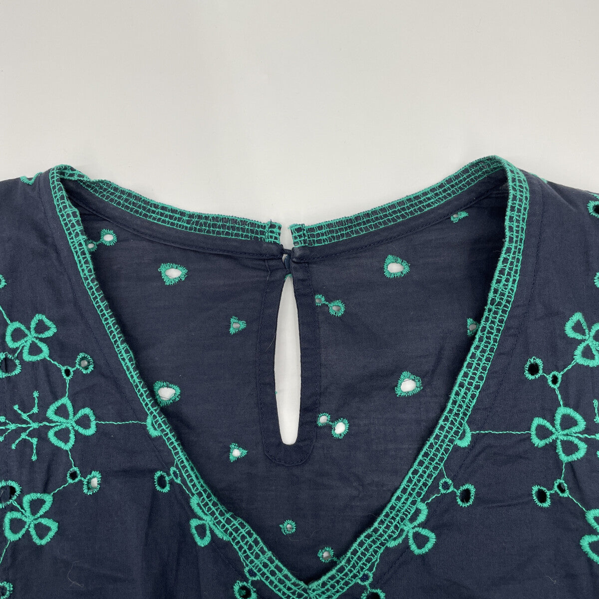 Haat HA31FT622 Navy x Green Short-Sleeved Embroidered Dress