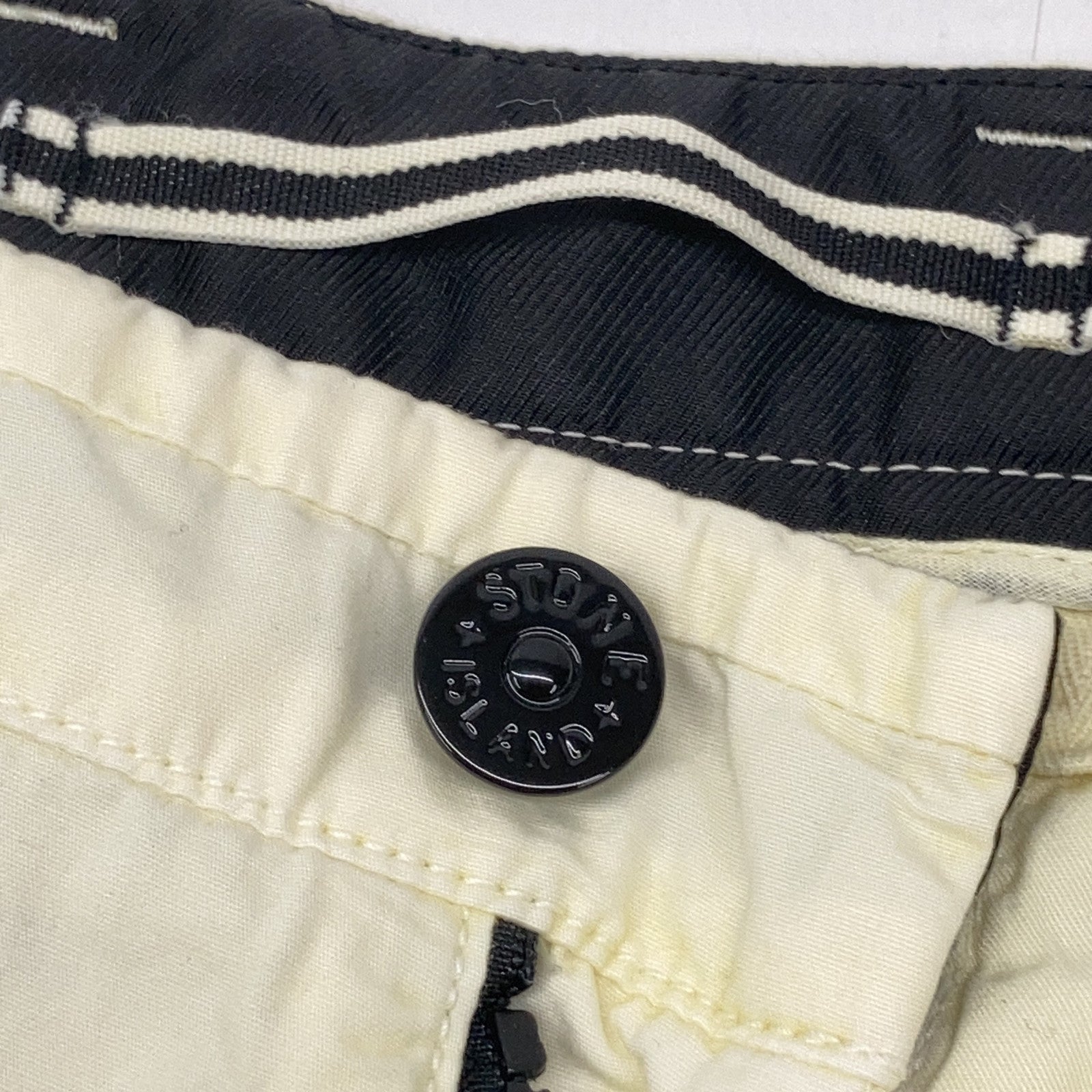 STONE ISLAND 石头岛 7415315WA 象牙色徽标贴片水洗长裤 裤子