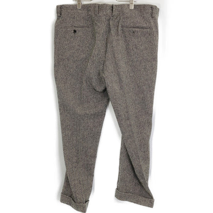 Excellent condition, herringbone pattern pants, bottoms, no size listed, men's