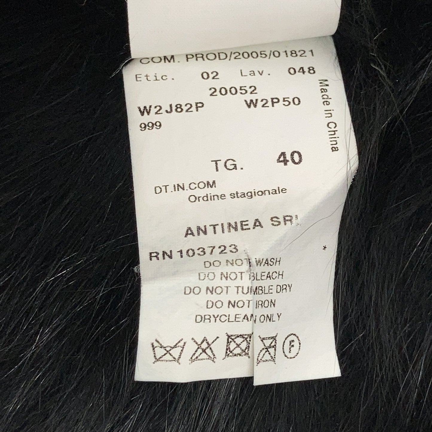 EMPORIO ARMANI 安普里奥·阿玛尼 黑色 05年 W2J82P W2P50 真皮草 马甲 马甲 40