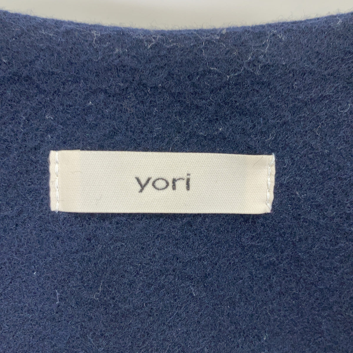 yori YR2125-113AW-4 Navy double puff-sleeve coat Coat