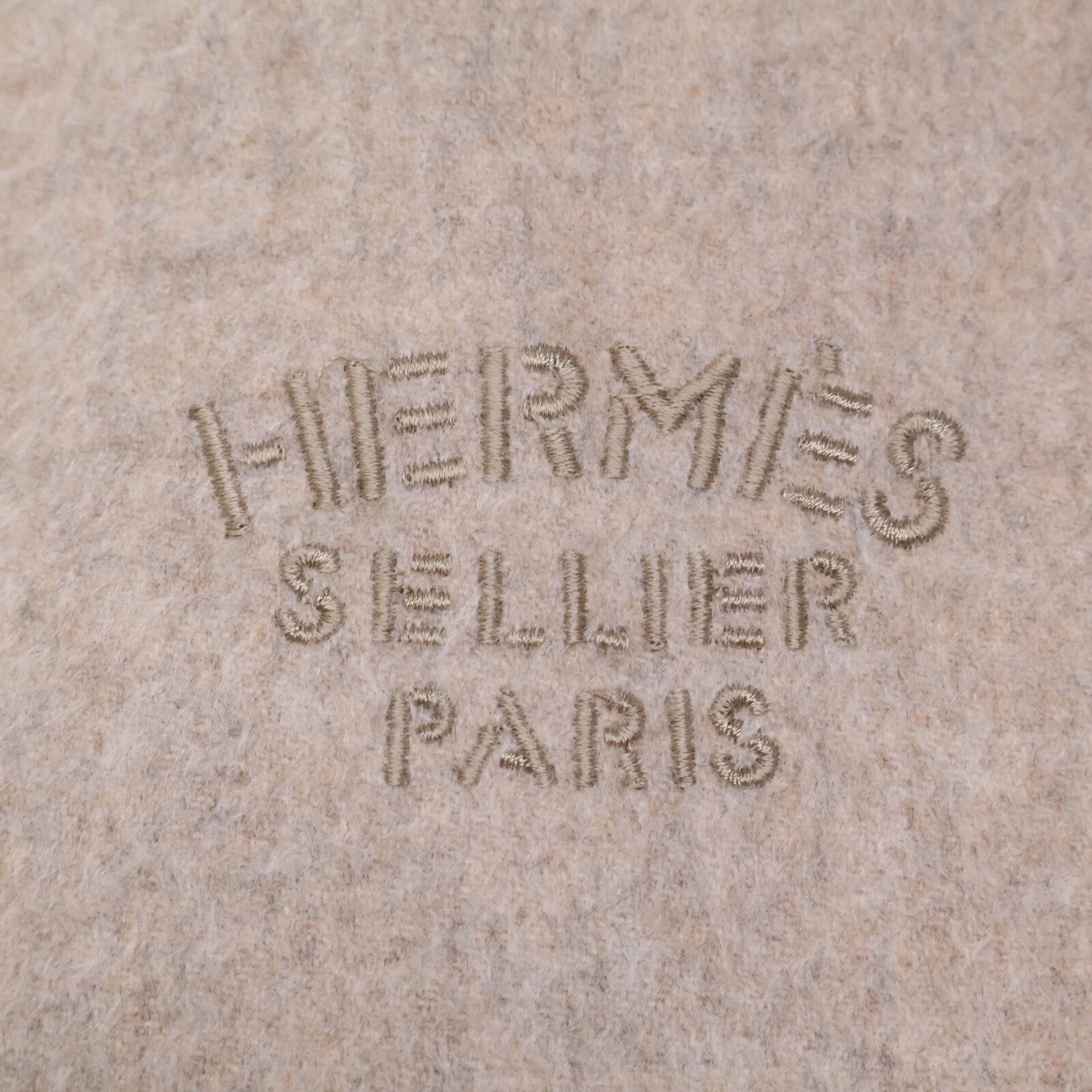 【Excellent Condition】Logo Embroidered Cashmere Fringe Scarf for Women