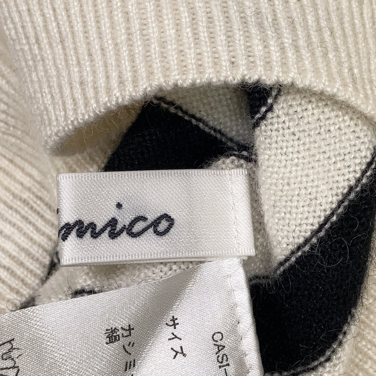 CASI-2316 White/Black Cashmere Silk Border Turtleneck Knit Top F Women's