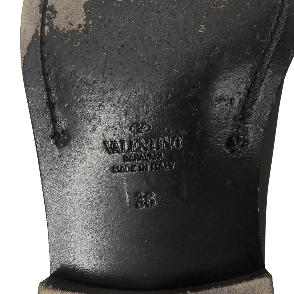 Valentino Garavani ヴァレンティノガラヴァーニ レザー Vロゴ タッセルローファー シューズ レディース ブラック 36 シューズ 36