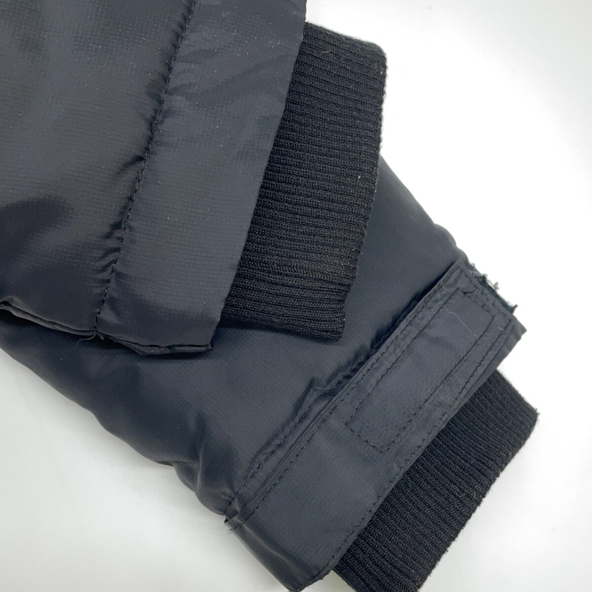RVCA BB042767 黑色 羽绒夹克 夹克 S