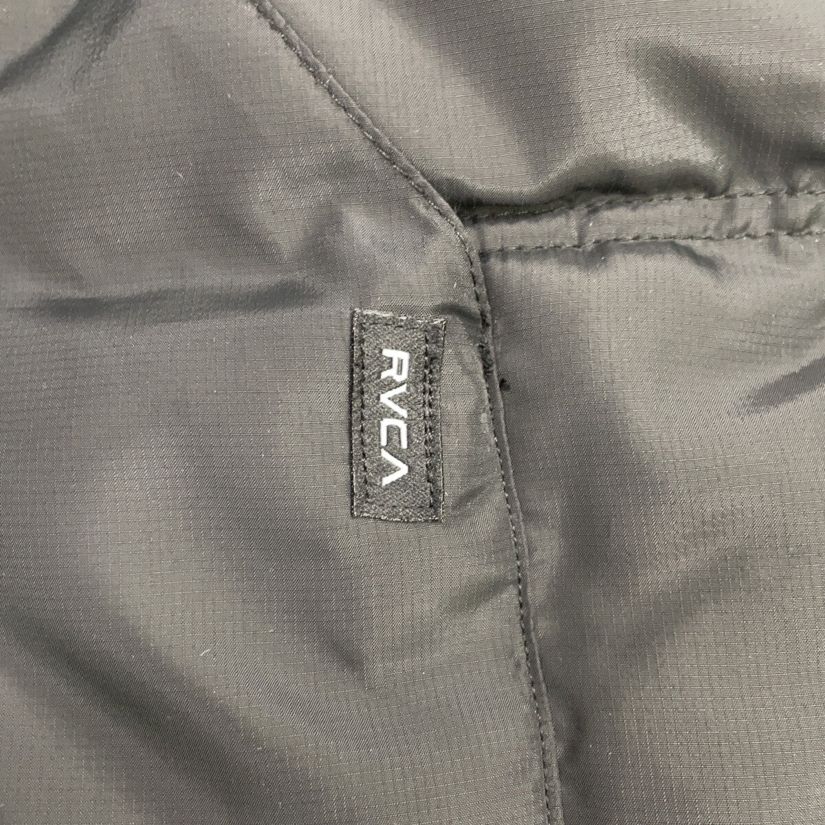 RVCA BB042767 黑色 羽绒夹克 夹克 S