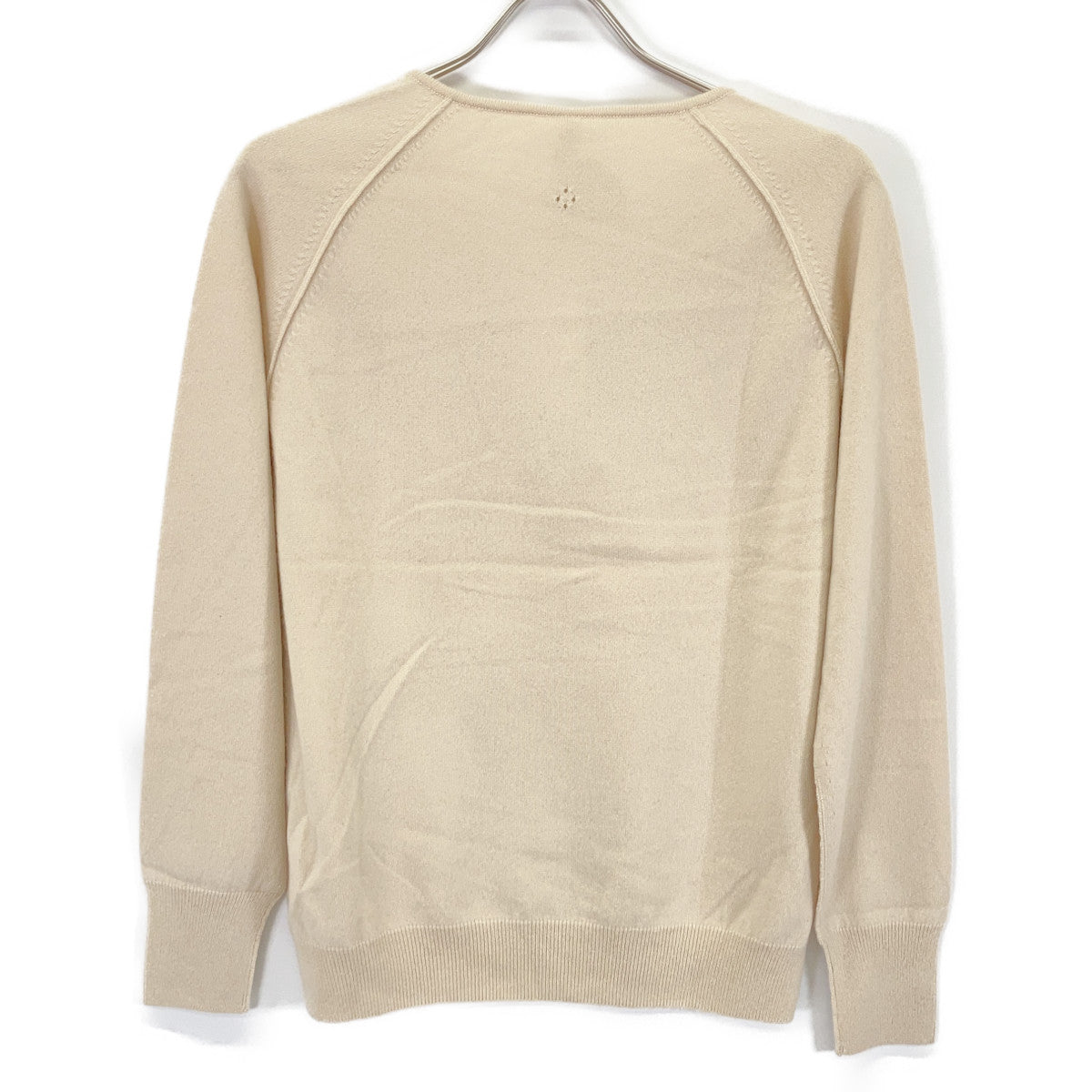 TOYOBOSHI Beige ASAYO 14ITBC0001 Baby Cashmere V-Neck Sweater Top