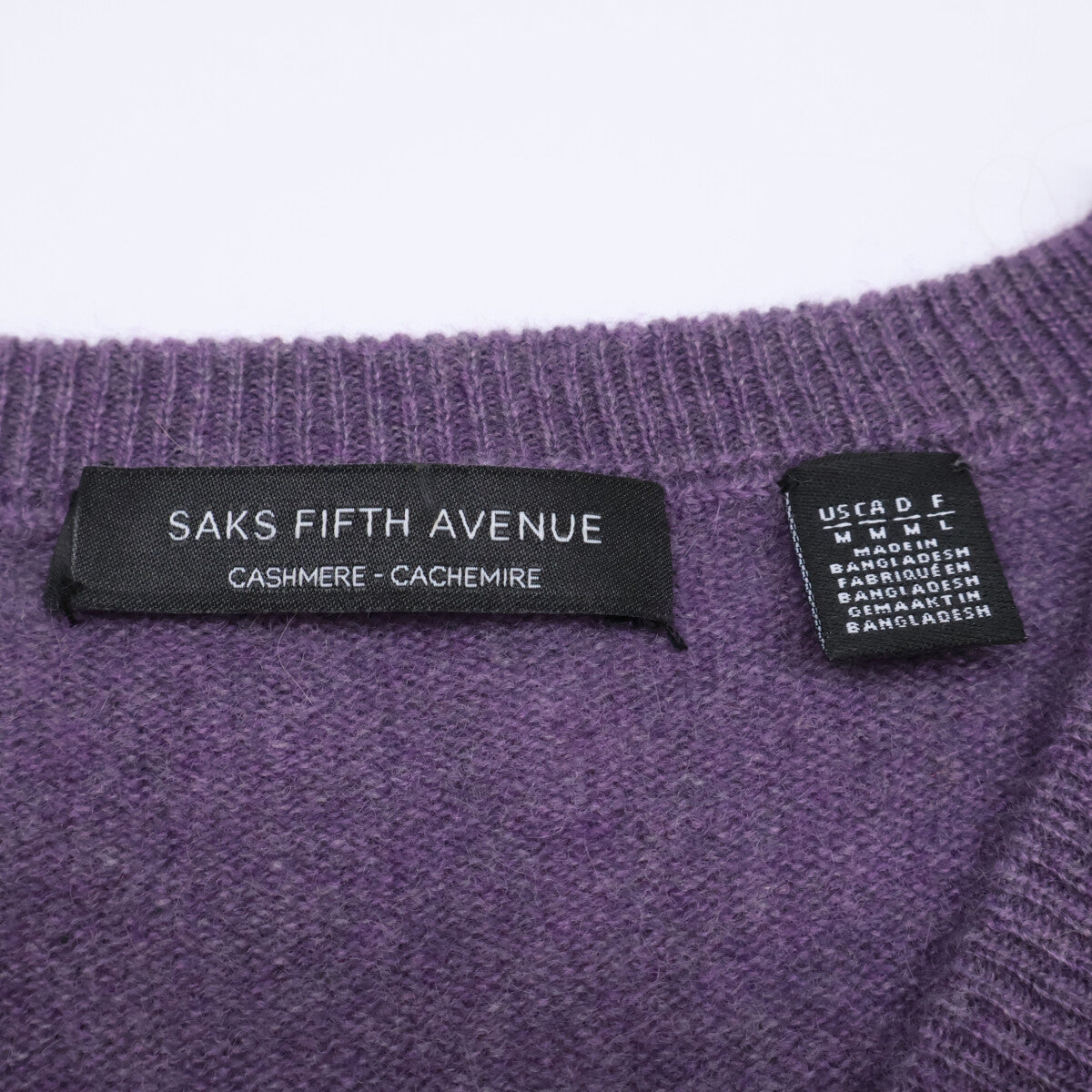 SAKS FIFTH AVENUE サックス フィフス アベニュー ﾊﾟｰﾌﾟﾙ ｶｼﾐﾔ100 Vﾈｯｸ ﾆｯﾄｾｰﾀｰ トップス M