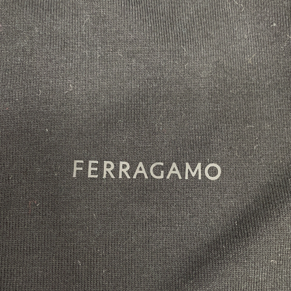 Salvatore Ferragamo サルヴァトーレフェラガモ ブラック 3886090 コットン フロントロゴ ロングスリーブシャツ トップス
