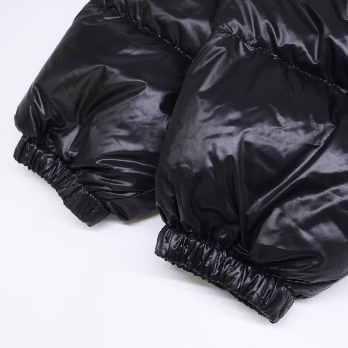 PRADA 普拉达 【美品/国内正品/24AW】291805 S222 11A9 Re-Nylon 短款两穿羽绒服 夹克 36