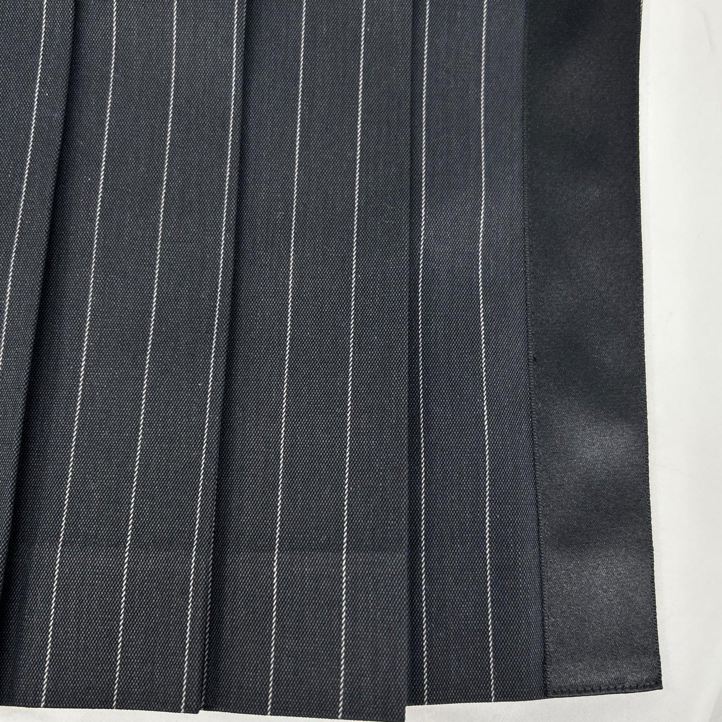 sacai サカイ 23-06535 ブラック プリーツ ストライプスカート スカート