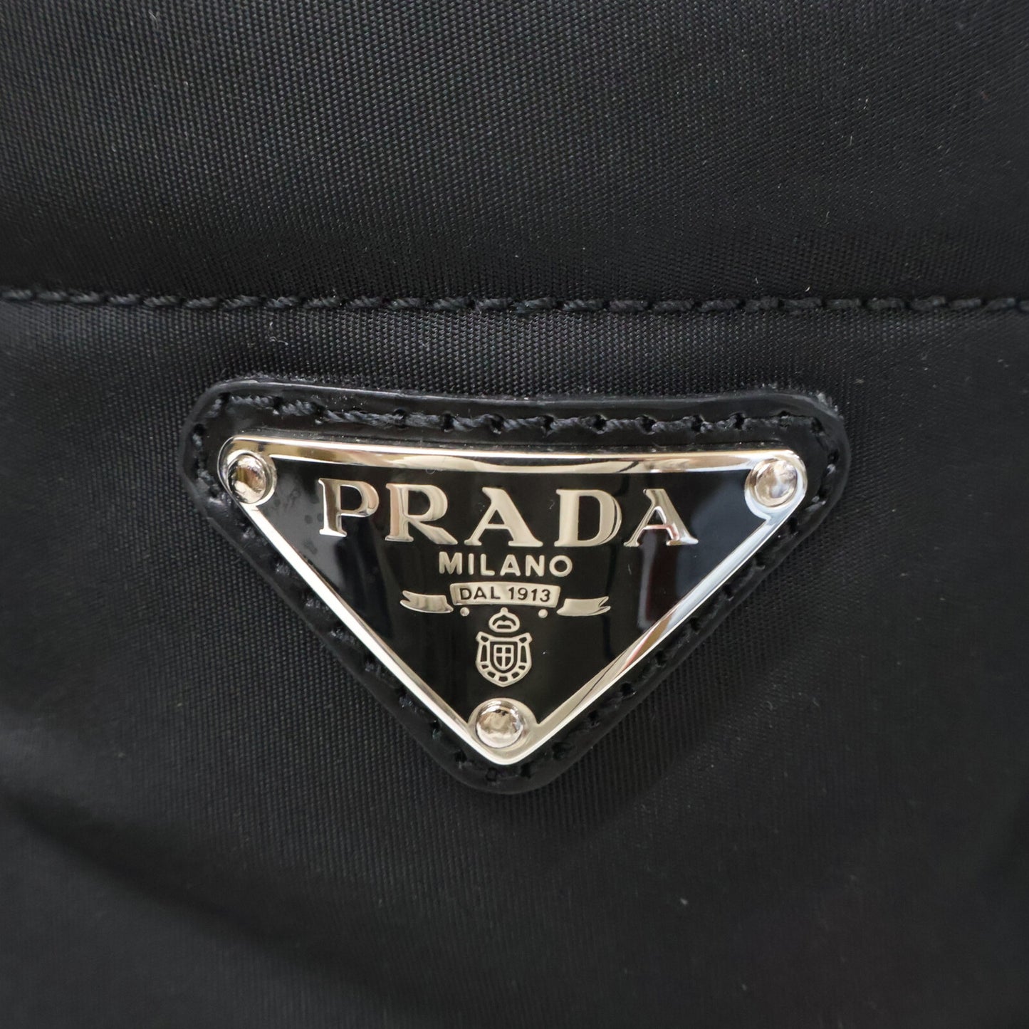 PRADA 普拉达 1T708M RE-NYLON 三角徽标短靴 鞋