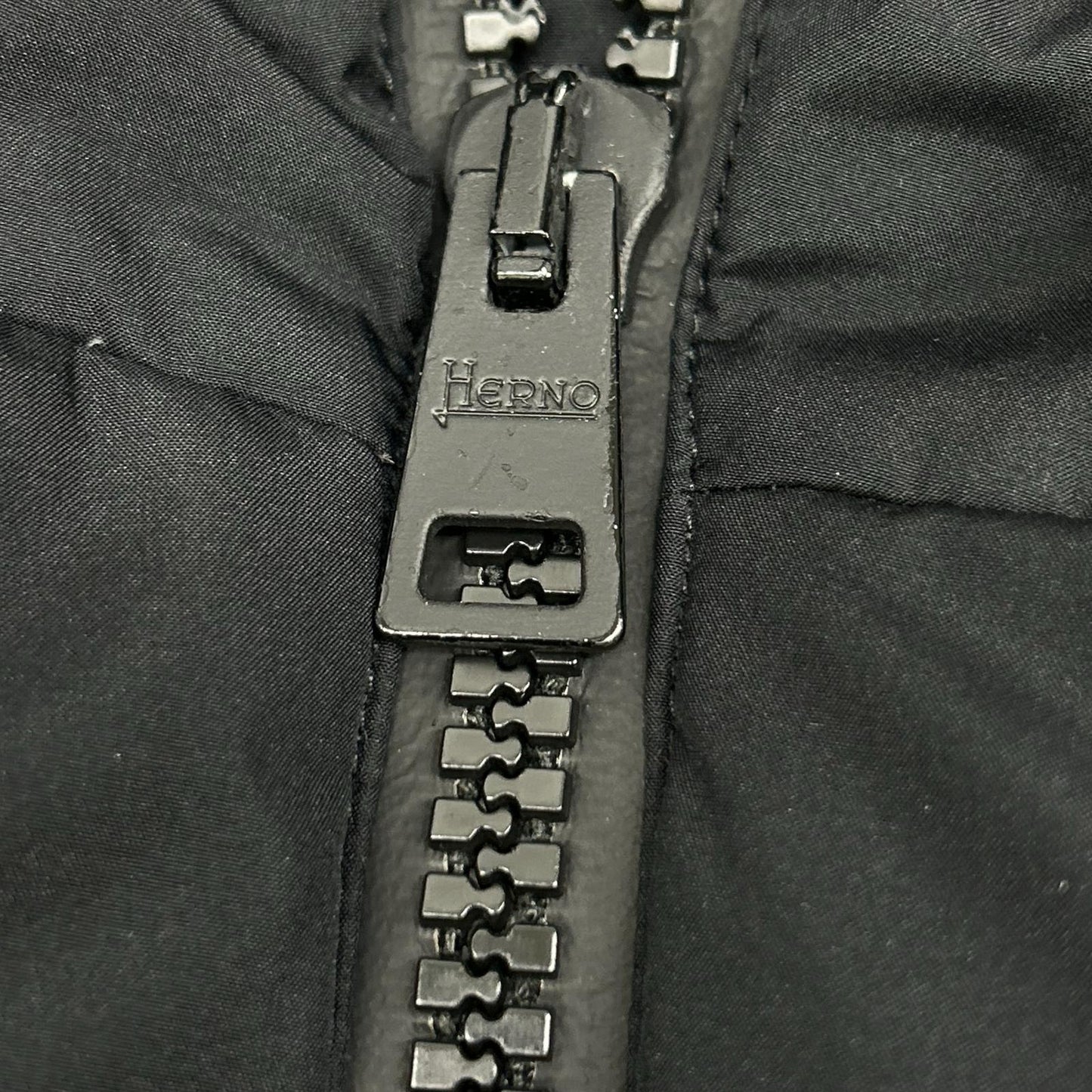 HERNO 赫尔诺 PI123UL 海军蓝 LAMINAR 双层GORE-TEX WINDSTOPPER 连帽夹克 46