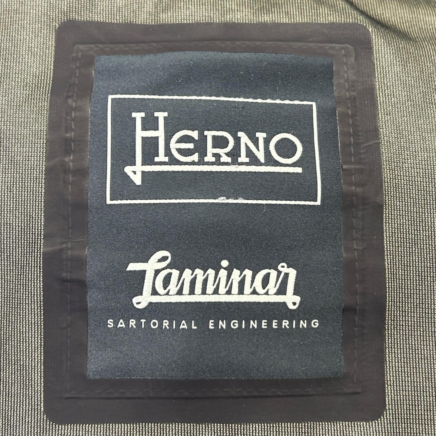 HERNO 赫尔诺 PI123UL 海军蓝 LAMINAR 双层GORE-TEX WINDSTOPPER 连帽夹克 46