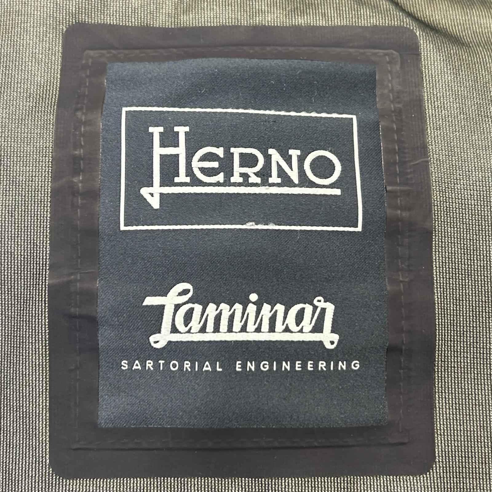 HERNO 赫尔诺 PI123UL 海军蓝 LAMINAR 双层GORE-TEX WINDSTOPPER 连帽夹克 46