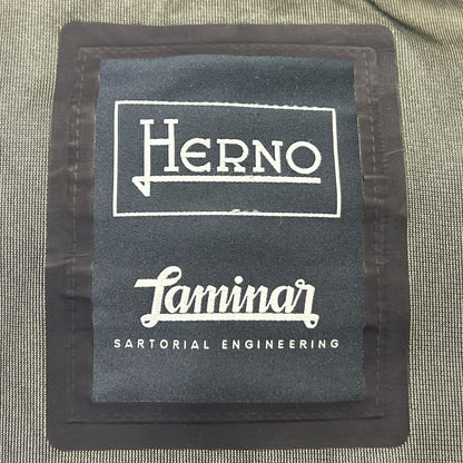 HERNO 赫尔诺 PI123UL 海军蓝 LAMINAR 双层GORE-TEX WINDSTOPPER 连帽夹克 46