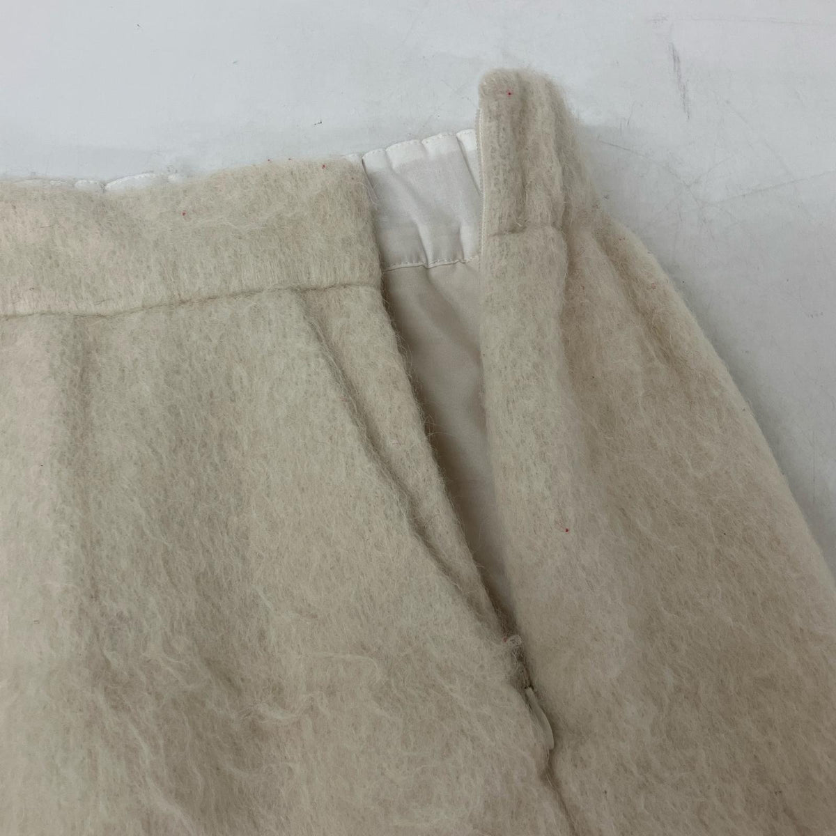 emmi Emmi 13WFS245047 White Wool Shaggy Mini Skirt
