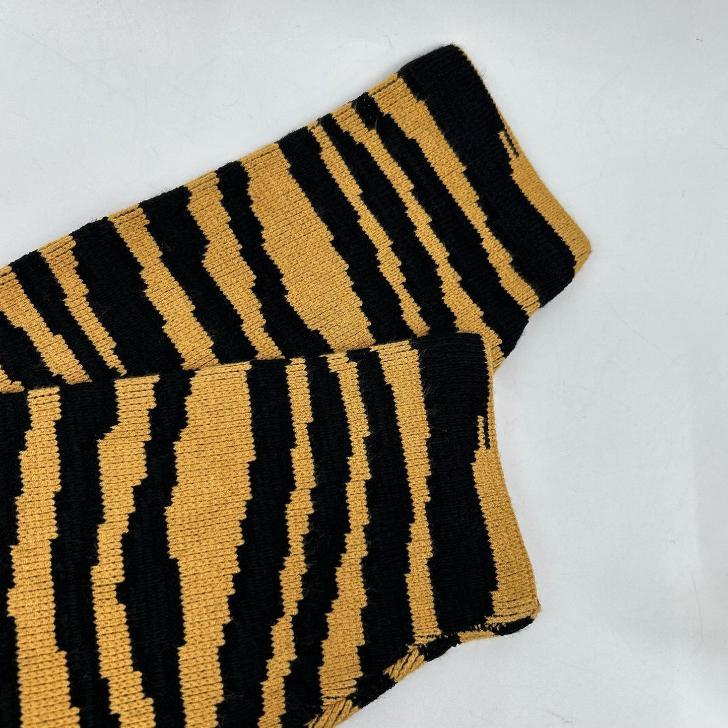 Proenza Schouler プロエンザスクーラー ブラック×マスタード レオパード柄 クロップド ニットトップス トップス