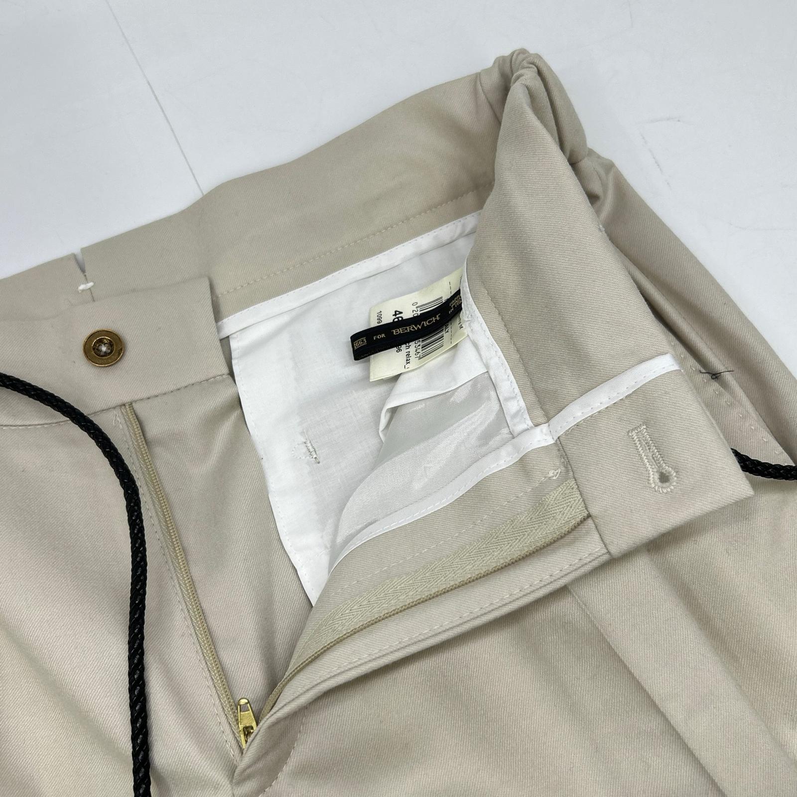 BERWICH ベルウィッチ vb8996 scotch アイボリー ウール ツープリーツパンツ ボトムス
