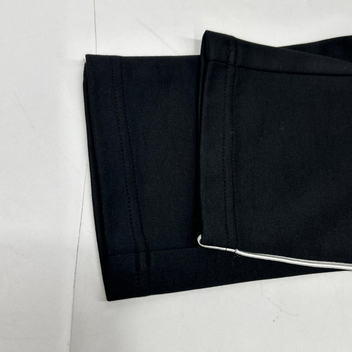 lucien pellat-finet Black YMP-1274H Skull Embroidery Pants Bottoms