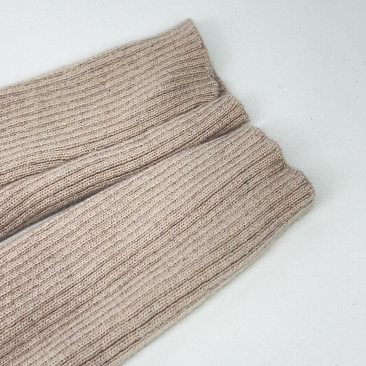 BEIGE ベイジ グレー 洗える POMPE ウールカシミヤ配色リブクルーネック トップス