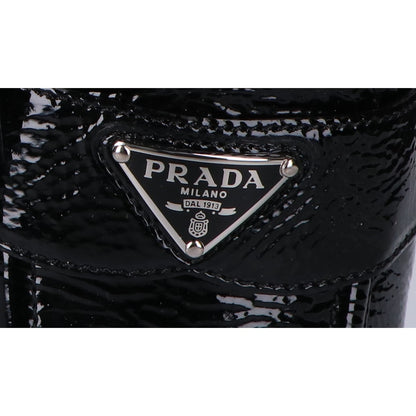 PRADA 普拉达 精品 黑色 三角徽标 漆皮 乐福鞋