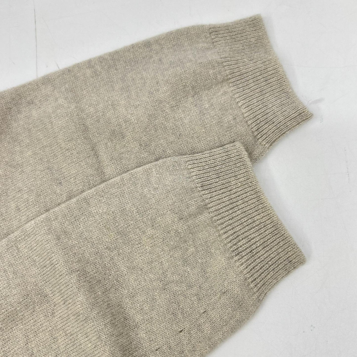 TOYOBOSHI Toyobo KITOI KARIBA 10IT-PC2501 Gray 100% Cashmere V-Neck Sweater Top