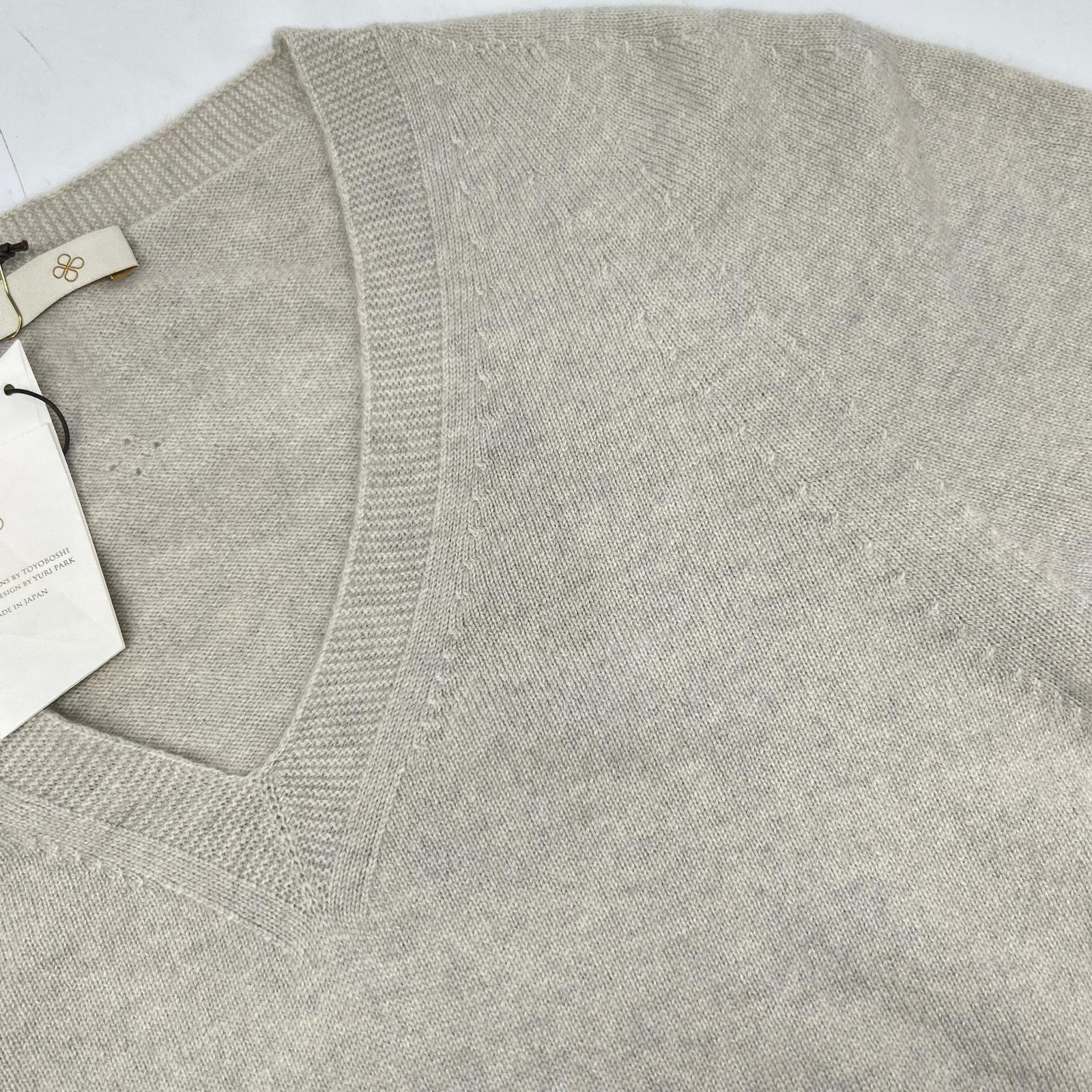TOYOBOSHI Toyobo KITOI KARIBA 10IT-PC2501 Gray 100% Cashmere V-Neck Sweater Top