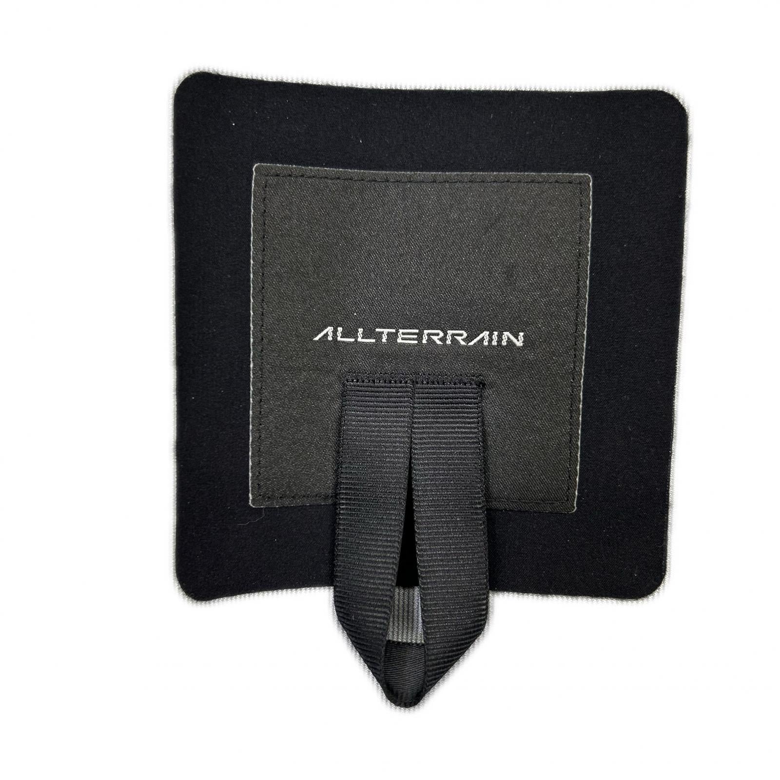 DESCENTE 迪桑特 ALLTERAIN 25FW DU5FWBA2M 黑色硬壳夹克 Creas 夹克