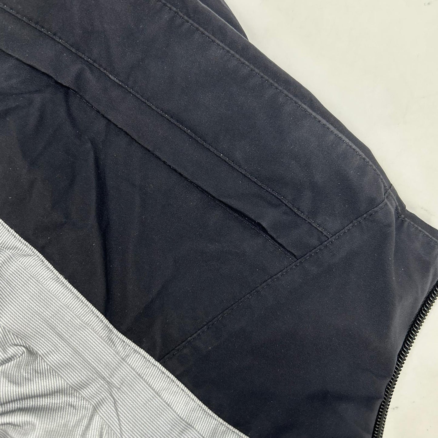 DESCENTE 迪桑特 ALLTERAIN 25FW DU5FWBA2M 黑色硬壳夹克 Creas 夹克