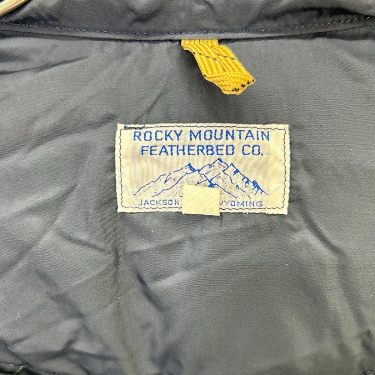 Rocky Mountain Featherbed ロッキーマウンテンフェザーベッド 450-491-51 ネイビー ナイロン ダウンベスト ベスト