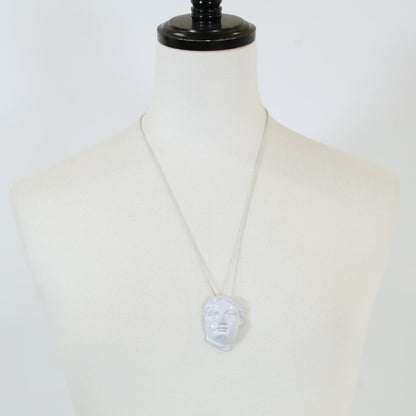 [Excellent Condition] PENBGN1 Baigneuse Face Top Cord Necklace for Women