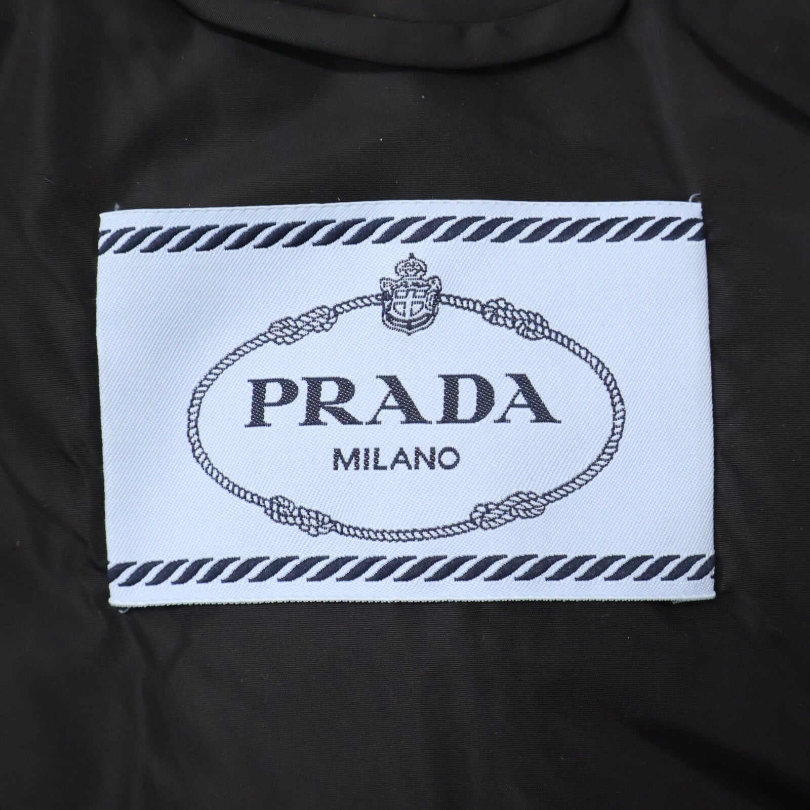 PRADA プラダ 【美品/国内正規/24年製】292214 トライアングルロゴ ベルベット フーディダウンジャケット ジャケット