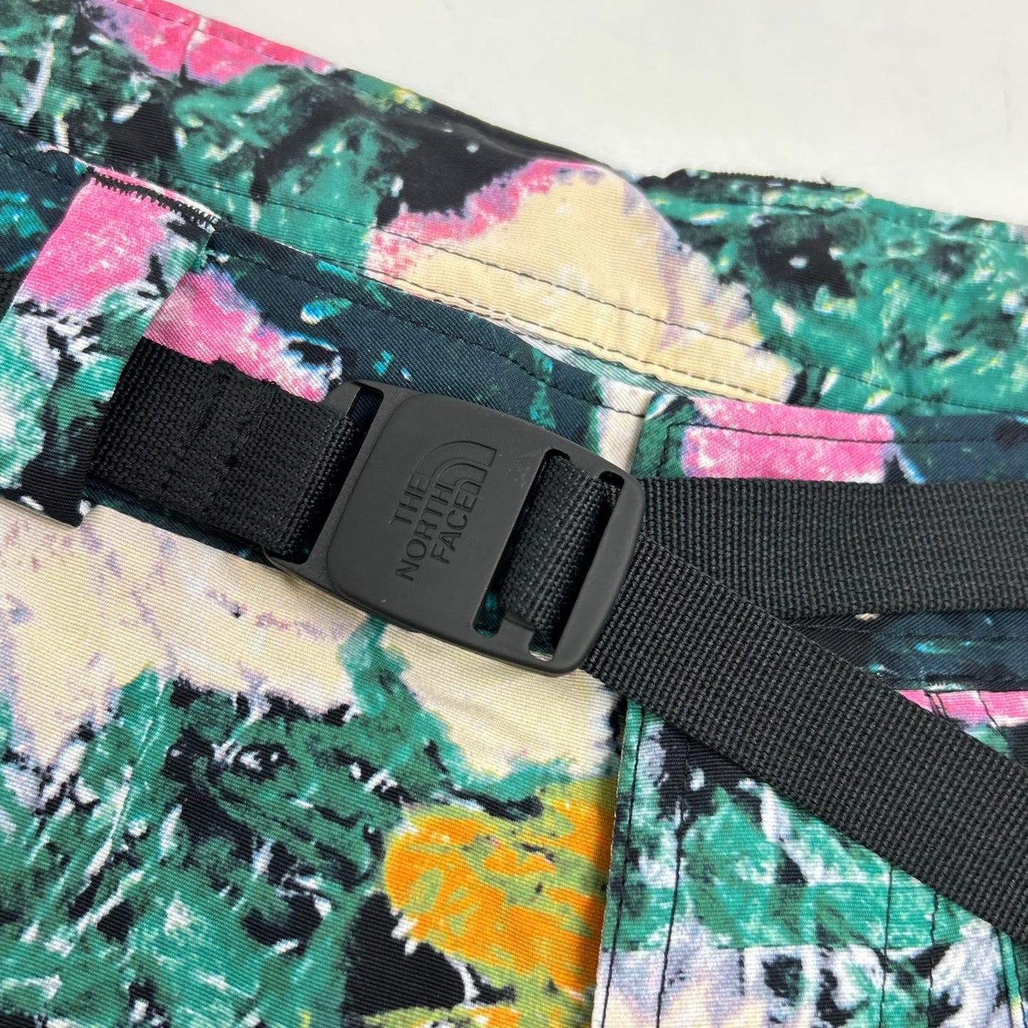 ×Supreme 22SS Trekking Packable Belted Short Bottoms S Men's