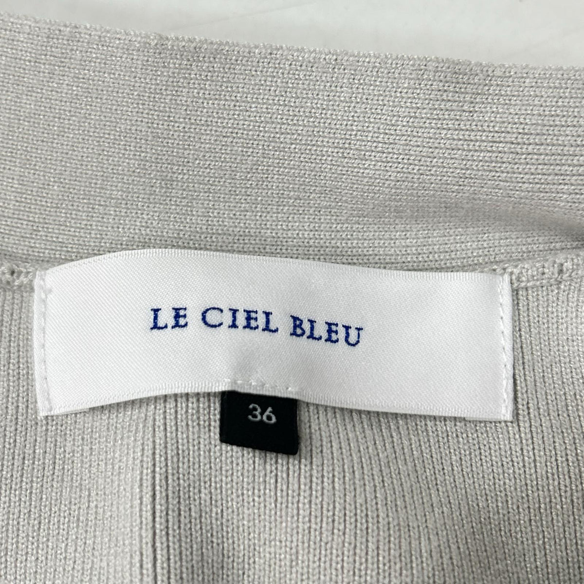 LE CIEL BLEU ルシェルブルー 26S61412 グレー Vネック ショートカーディガン トップス