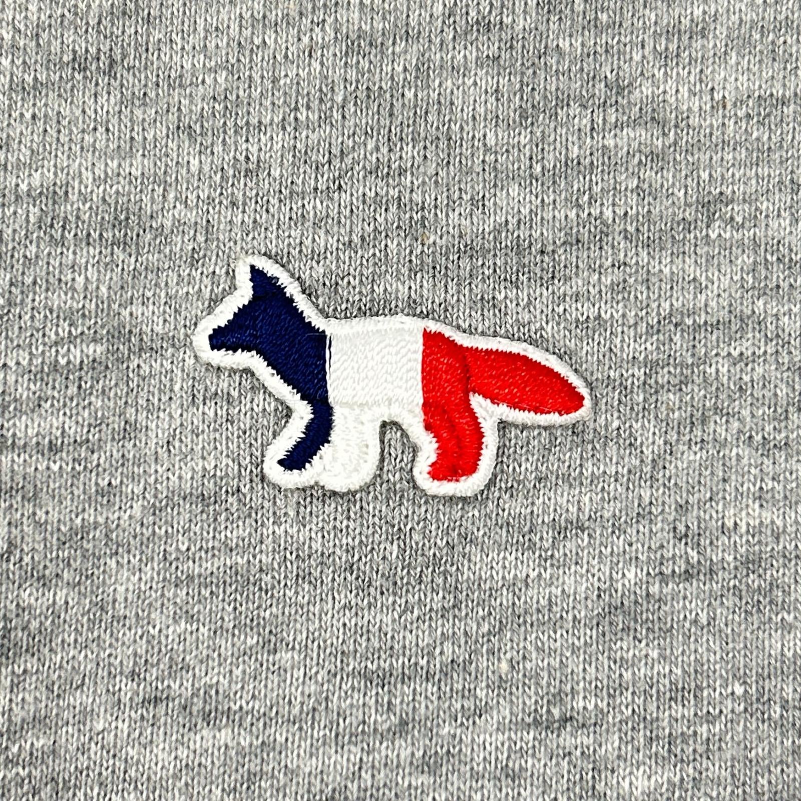 MAISON KITSUNE メゾンキツネ グレー AU00307KM0001 トリコロールフォックス フーディ トップス