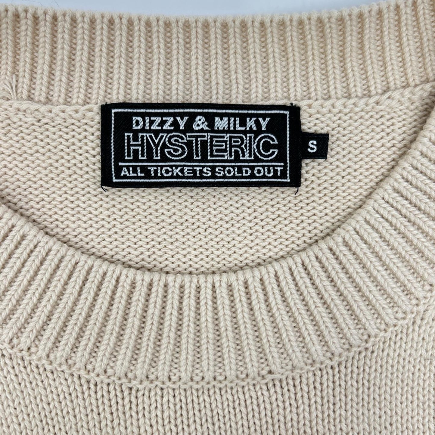 HYSTERIC GLAMOUR ヒステリックグラマー 02231NS01 ベージュ FLOWER TRAVELING編込セーター トップス