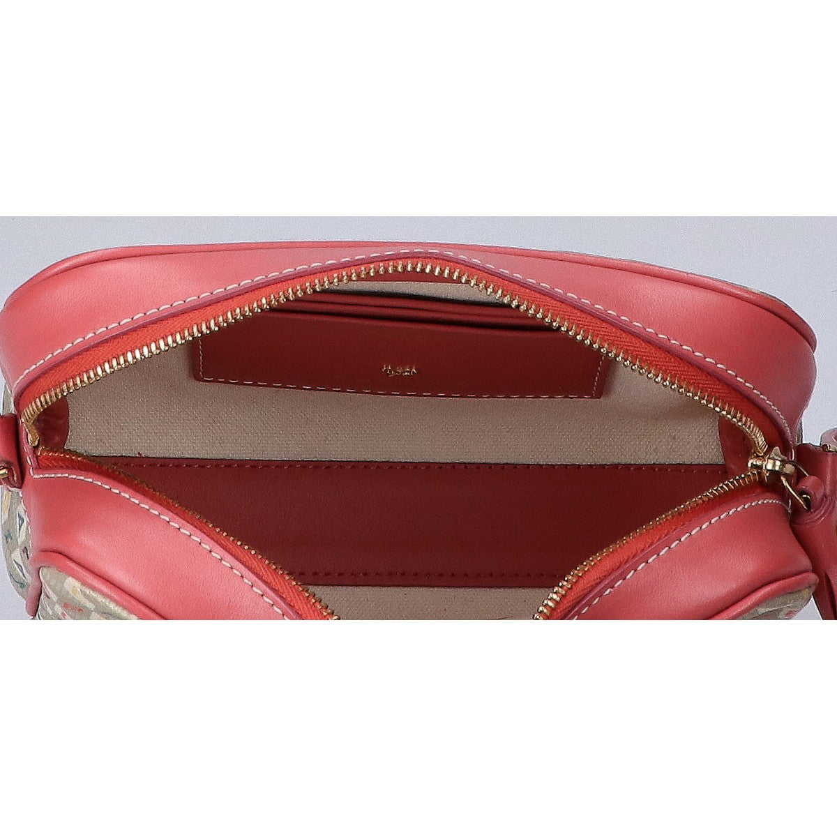 Anya Hindmarch アニヤ ハインドマーチ I AM A Plastic Bag ショルダーバッグ