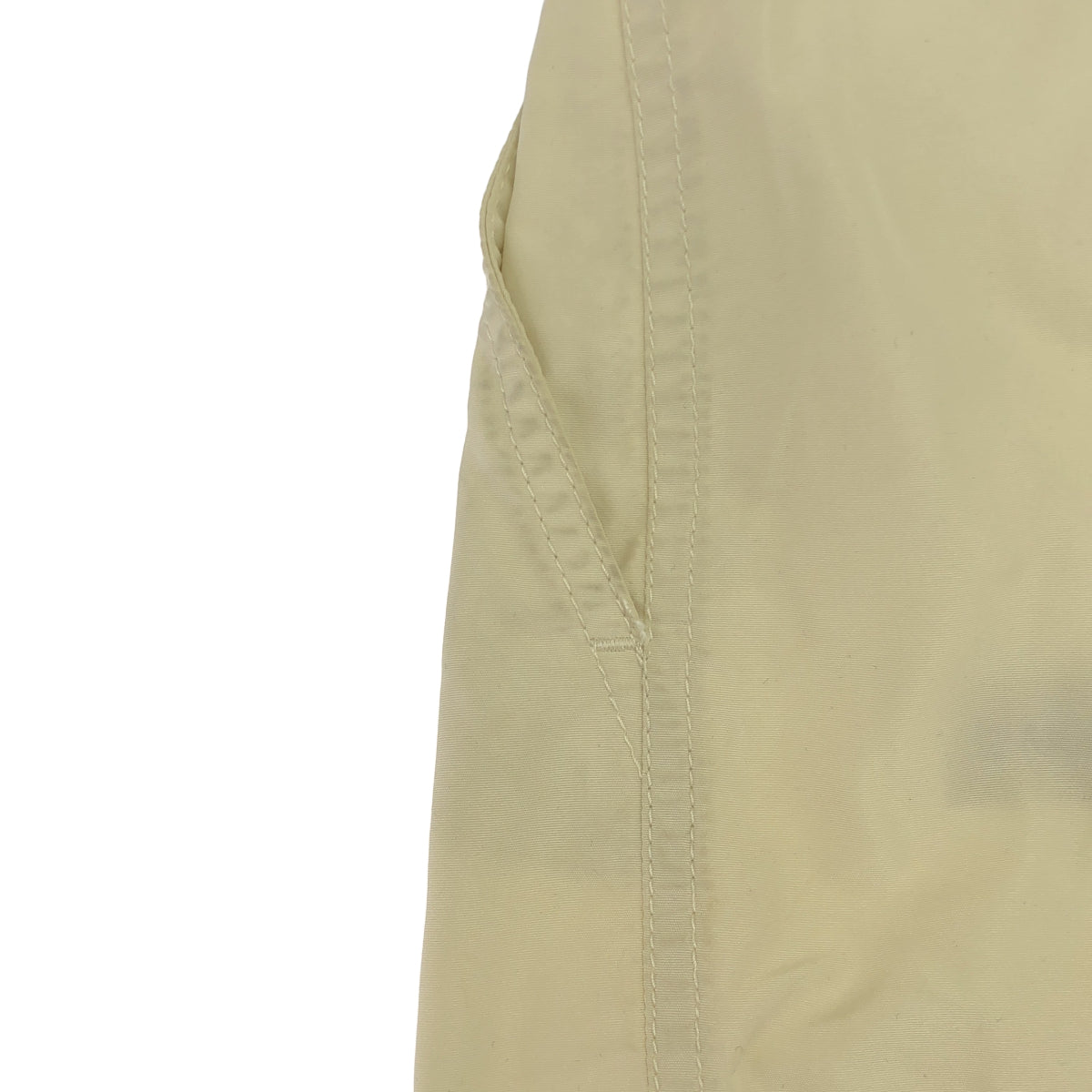 【SALE】 MONCLER モンクレール 20年 ホワイト PLANTALONE ナイロン プリーツ ショートパンツ ボトムス